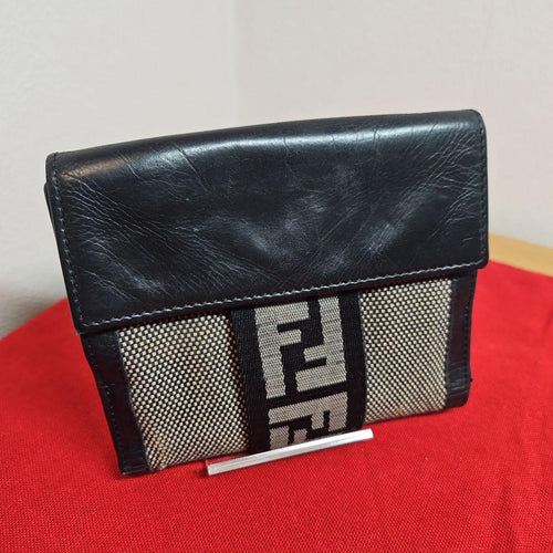 Fendi Bifold Wallets W Beige X Black Gold