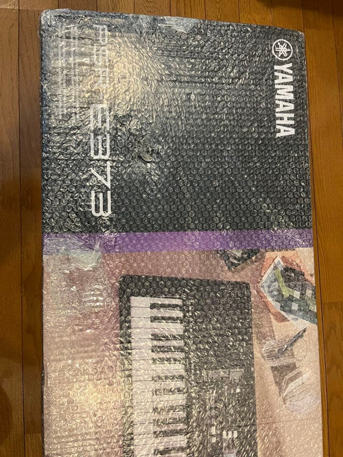 Yamaha Keyboard Electronic Piano Psr-E373
