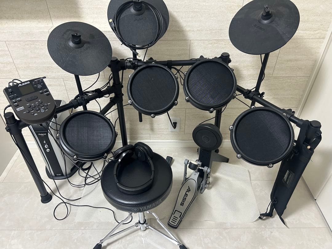 Alesis Drum Set Roland