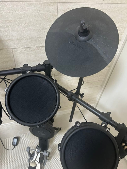 Alesis Drum Set Roland
