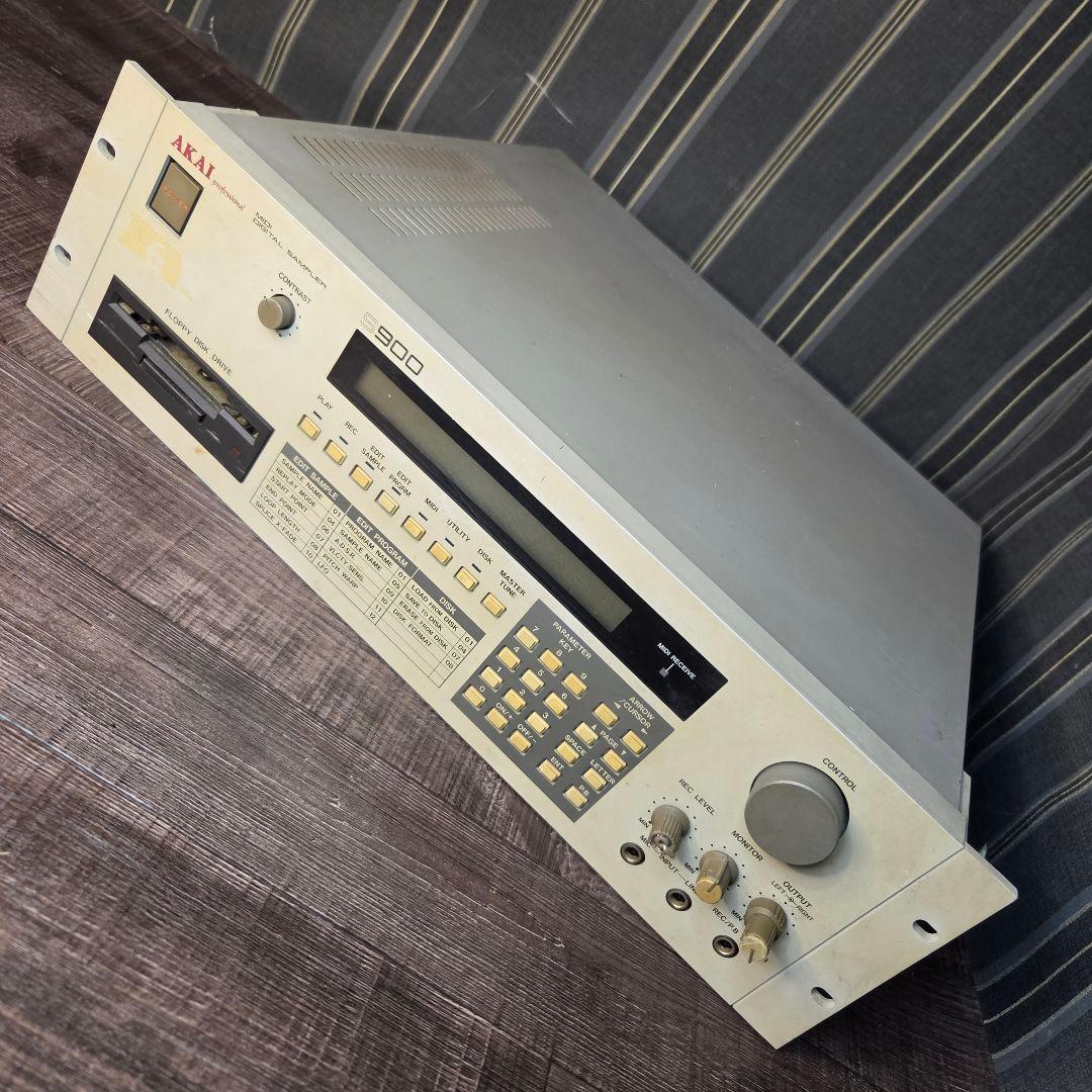 Others Akai S900 12Bit