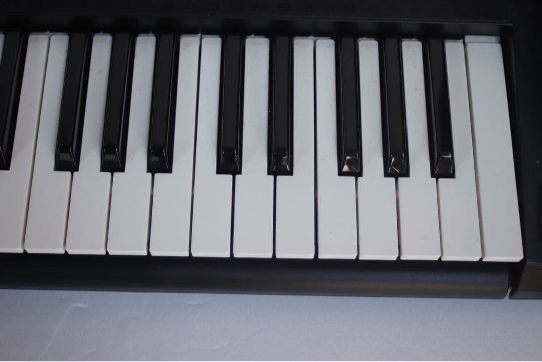 Yamaha Keyboards Digital Pianos E223