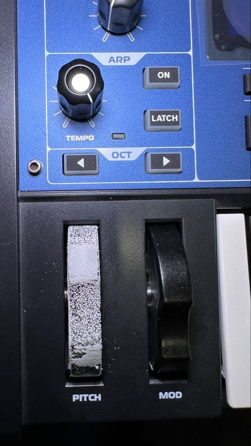 Analog Synthesizers Novation Mininova 37