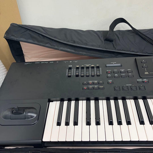 Korg Others I2 61 Midi