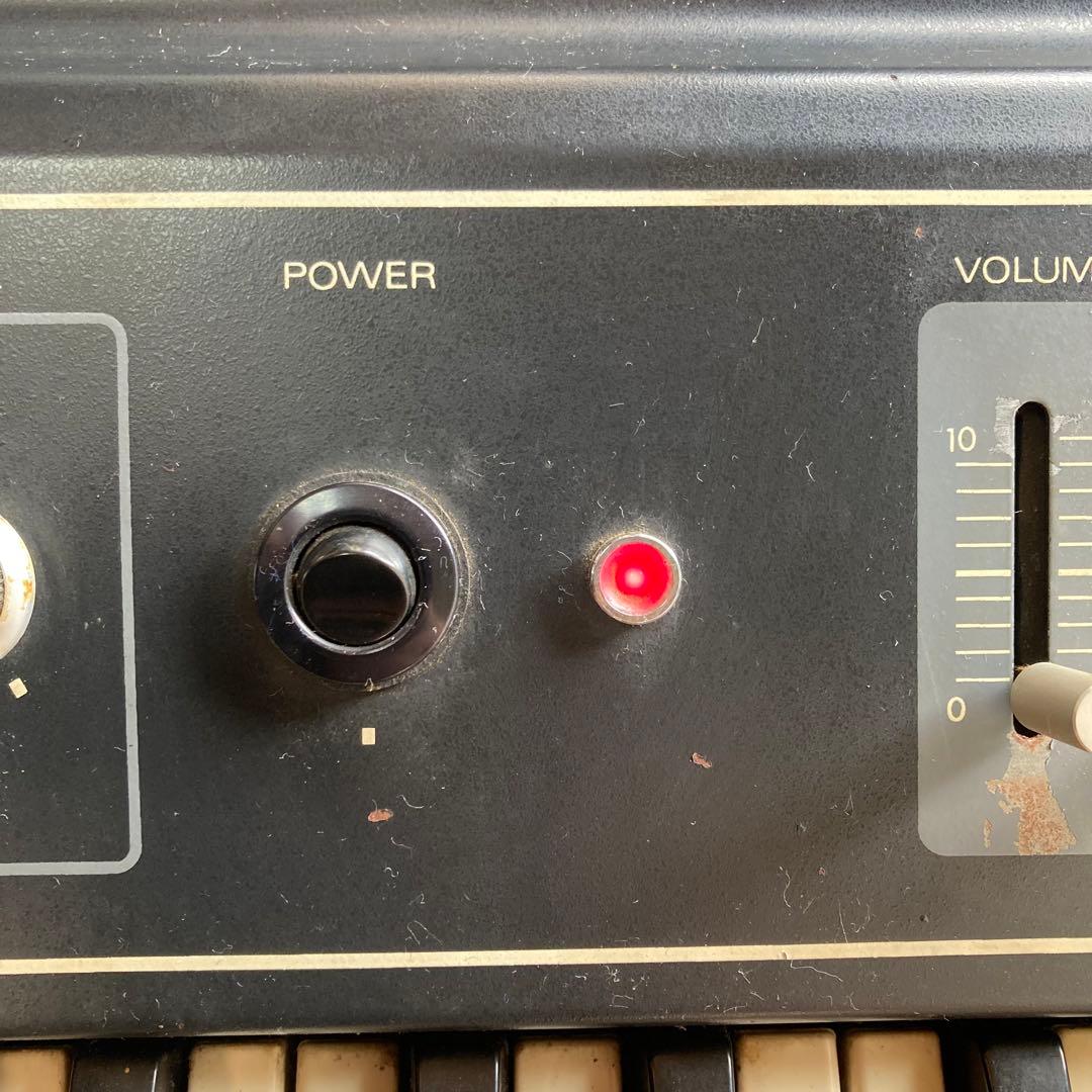 Analog Synthesizer Roland Rs-101