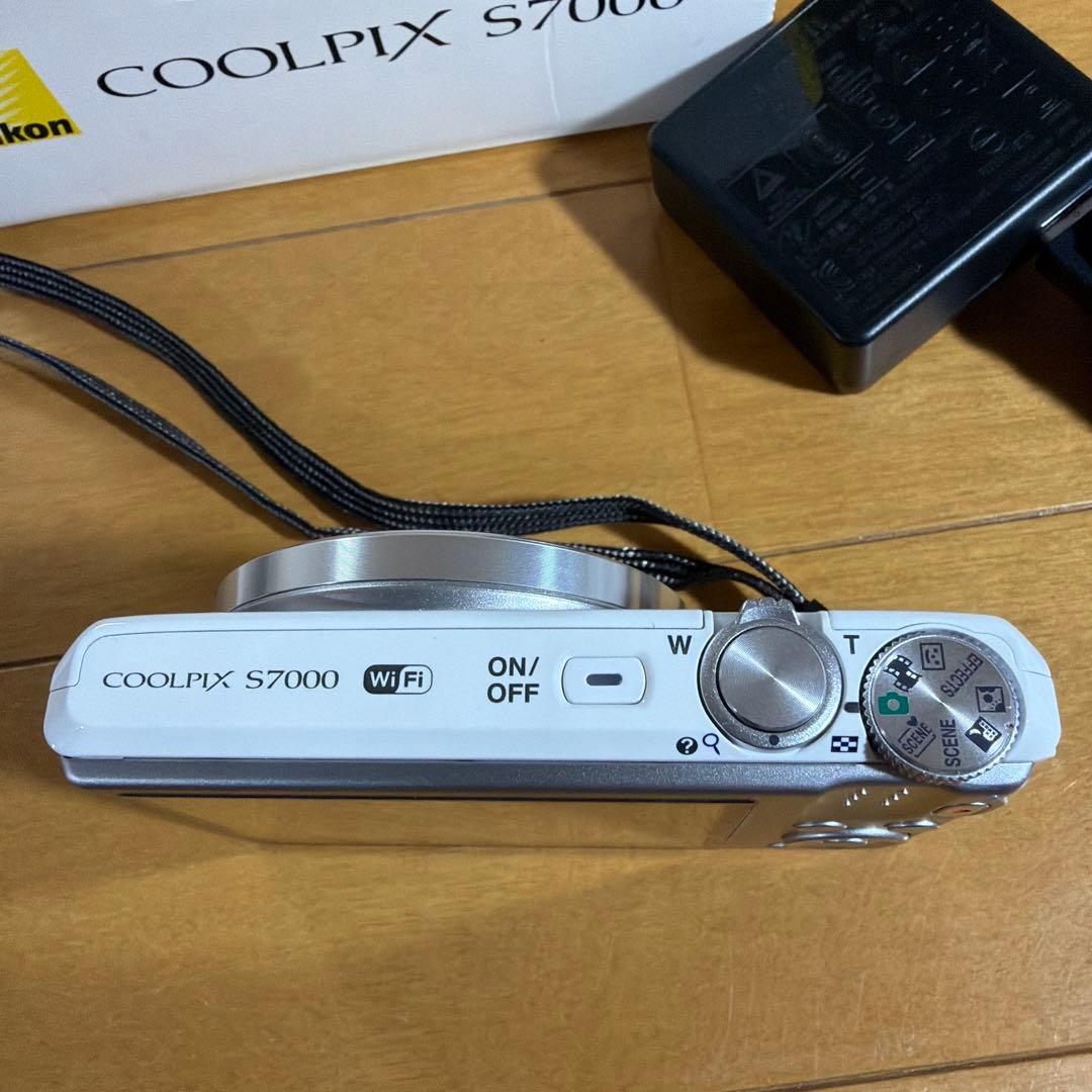 Nikon Compact Digital Camera Coolpix S7000 Wi-Fi