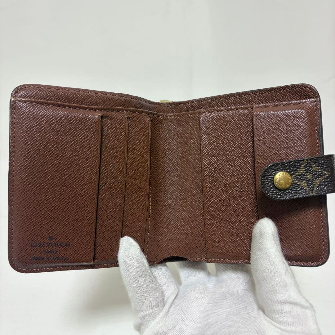 Louis Vuitton Bifold Wallets M61667