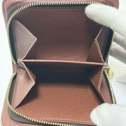 Louis Vuitton Bifold Wallets M61667