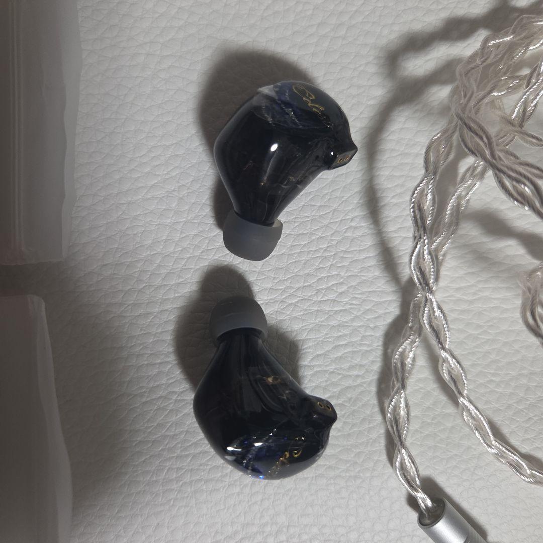 Recableable Earphones Kinera Celest Plutus Beast