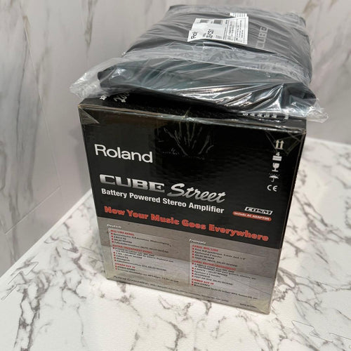 Roland Guitar Amplifiers Cube Street Black