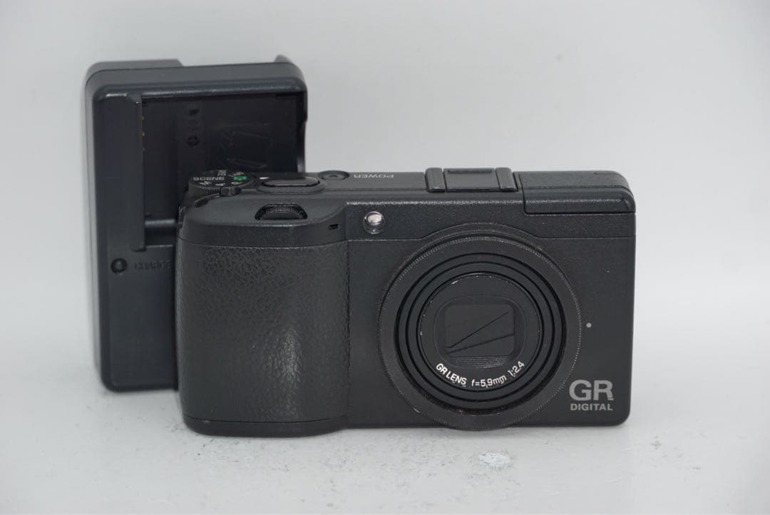 Compact Digital Camera Ricoh Gr