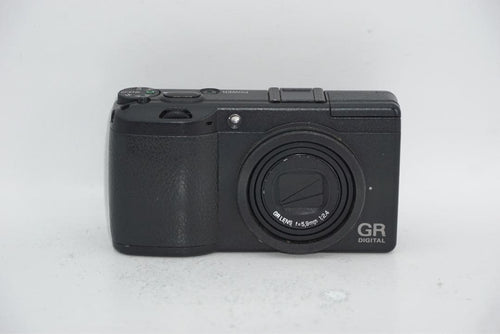 Compact Digital Camera Ricoh Gr