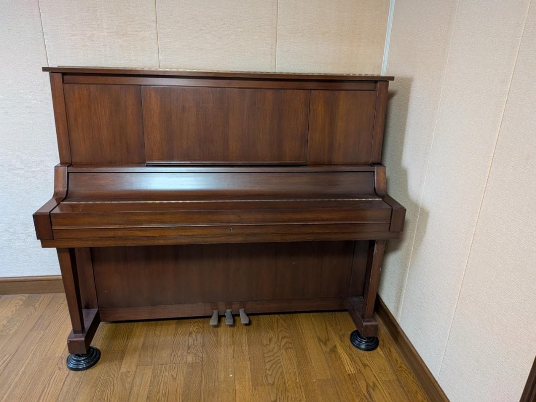 Yamaha Upright Pianos
