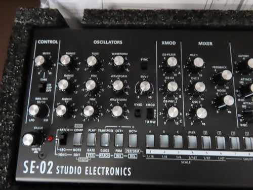 Roland Analog Synthesizer Se-02 K-25M