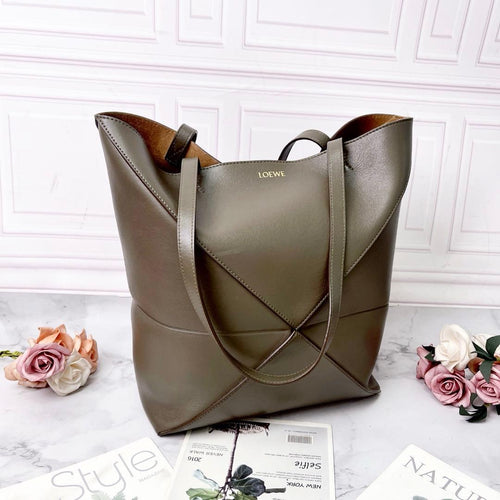 Loewe Shoulder Bags Ae