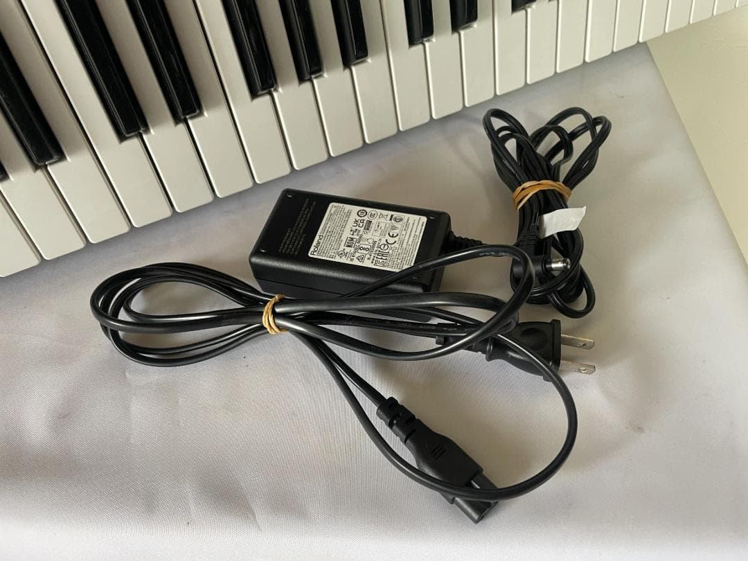 Others Roland Juno-Di