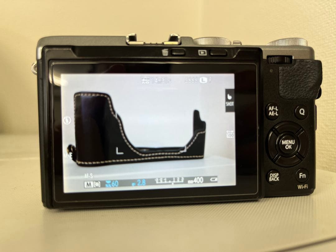 Fujifilm Compact Digital Cameras X70