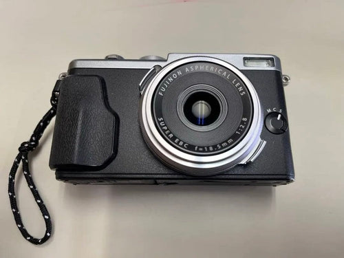 Fujifilm Compact Digital Cameras X70