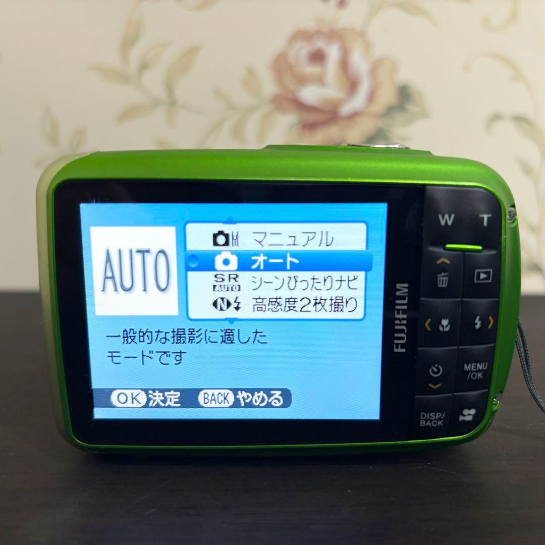 Fujifilm Compact Digital Camera Z33Wp