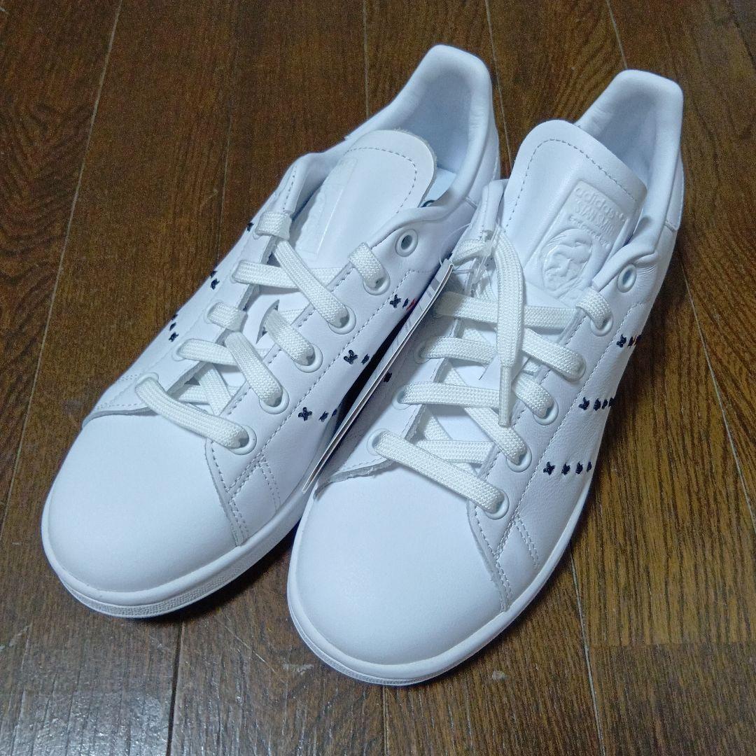 Adidas Sneakers