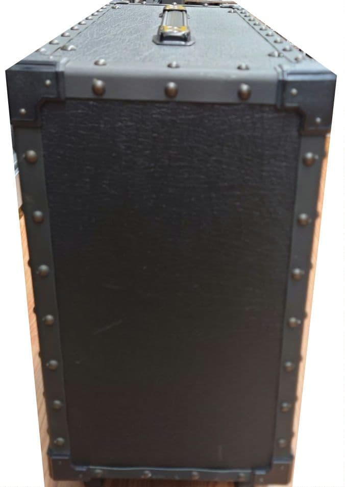 Roland Guitar Amplifiers Jazz Chorus-77