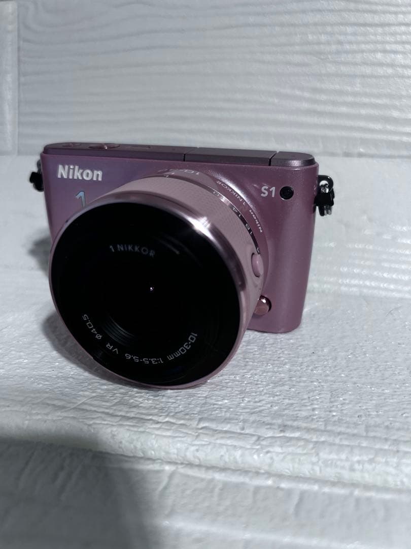 Nikon Mirrorless Interchangeable Lens Cameras 1 S1