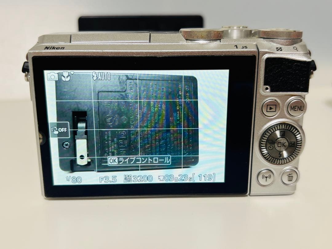 Nikon Mirrorless Interchangeable Lens Cameras 1 J5