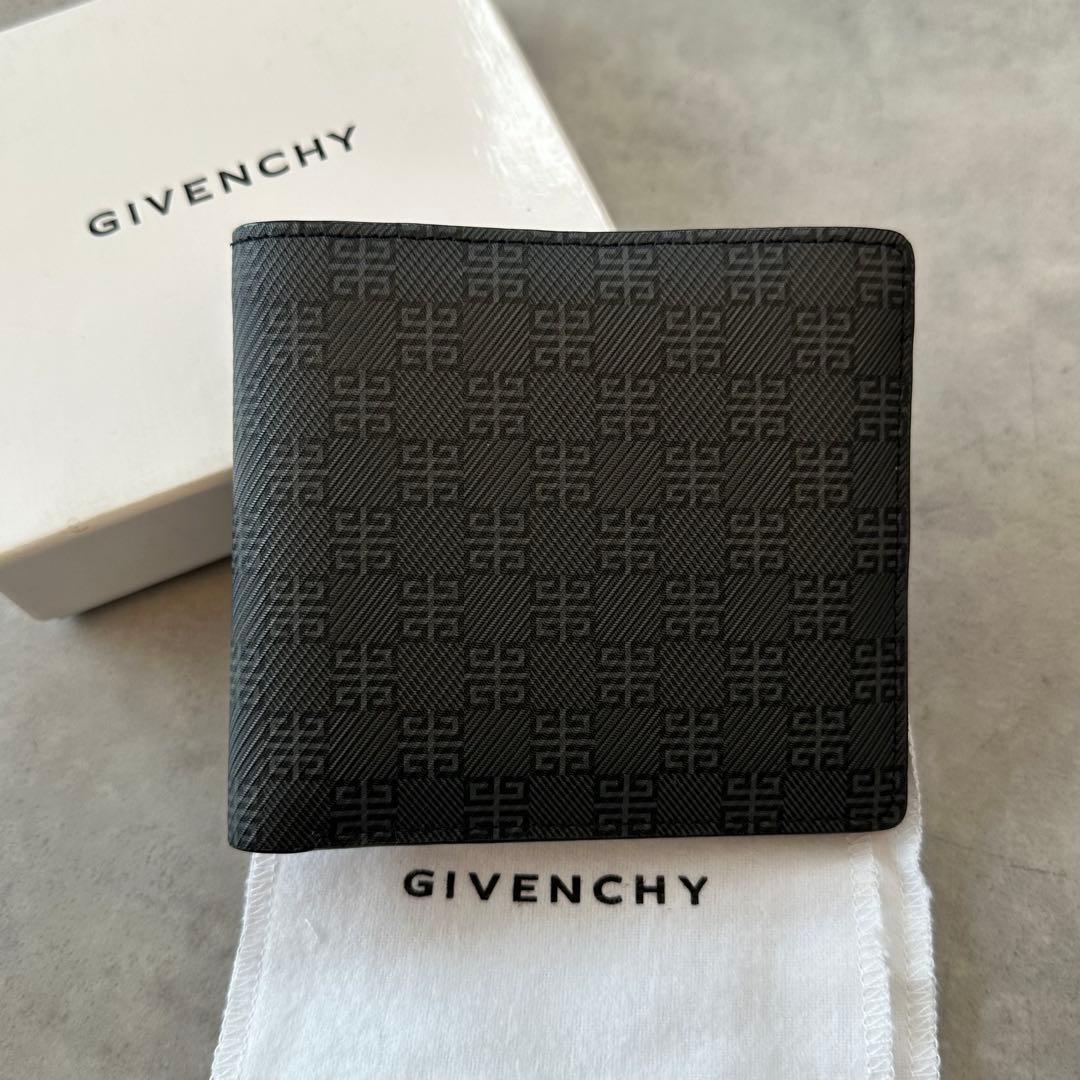 Givenchy Bifold Wallets 4G