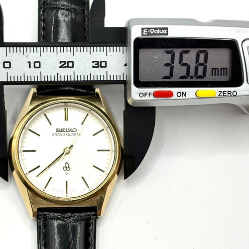 Seiko Quartz Watches /1977 4840-8110