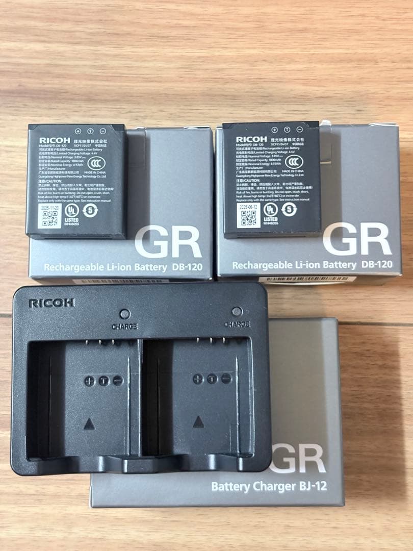 Ricoh Compact Digital Cameras Gr4 Monochrome Griv Bj-12 Gf-2 Db-120