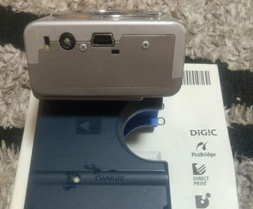 Canon Compact Digital Camera Ixy