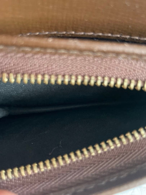 Gucci Bifold Wallets Gg