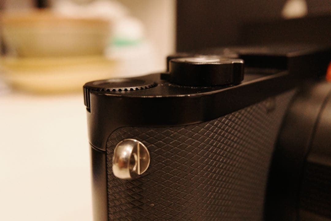 Leica Compact Digital Cameras Q3 43