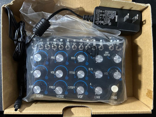 Analog Synthesizer Reon Drift Box R_Midi