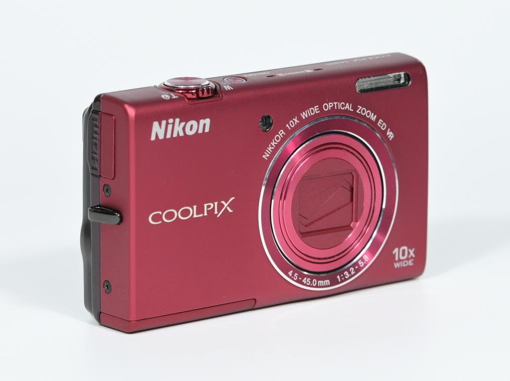 Nikon Compact Digital Camera Coolpix S6200