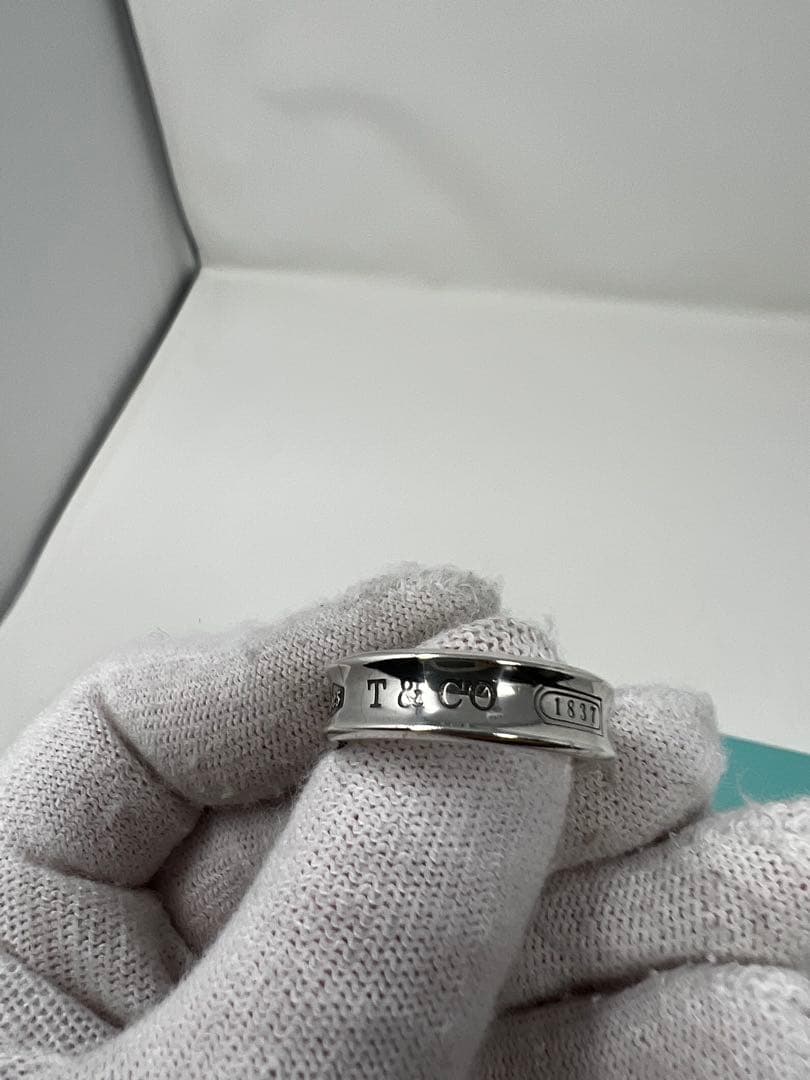 Tiffany Rings Co. 24 925