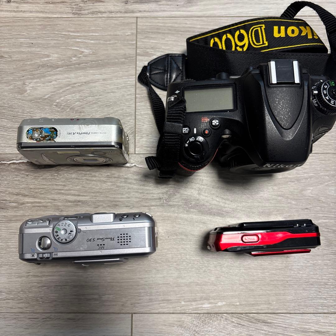 Nikon Compact Digital Cameras 4