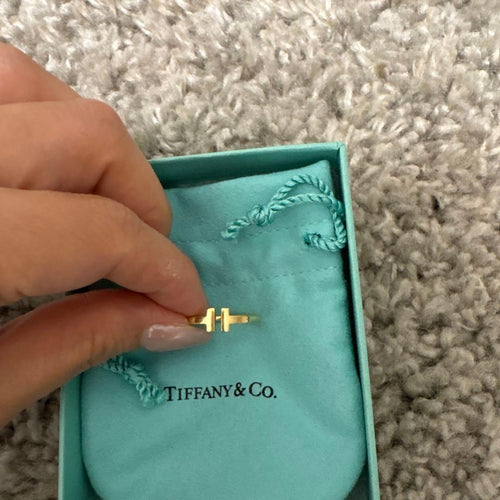 Rings Tiffany Co. T Wire Ring Gold 11