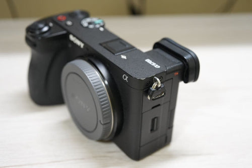 Sony Mirrorless Interchangeable Lens Cameras 6700