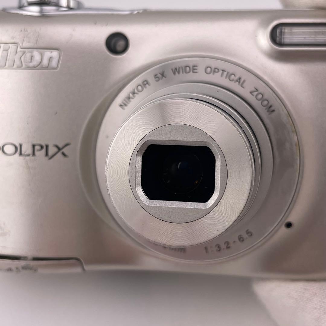 Nikon Compact Digital Camera Coolpix L32 Silver