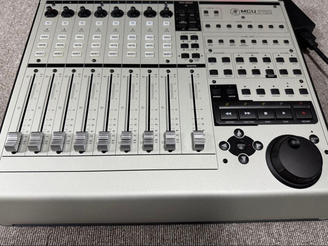 Mackie Controllers Faders Mcu Pro Daw