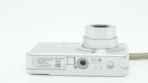 Compact Digital Cameras F3218 Fujifilm Finepix J30