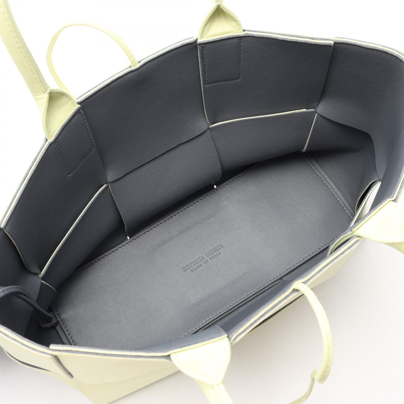 Bottega Veneta Tote Bag Used A