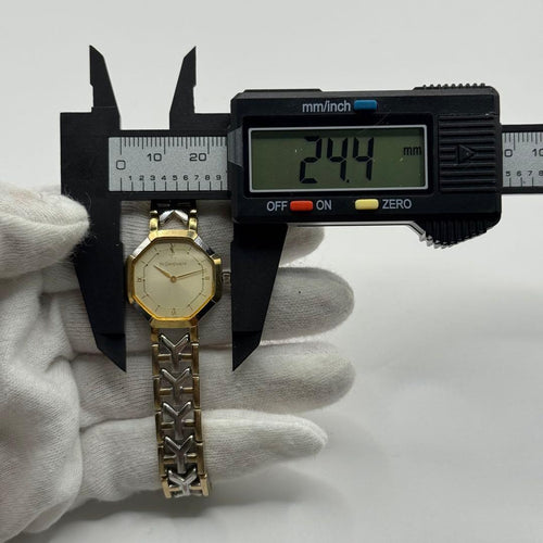 Yves Saint Laurent Quartz Watches 2200-241762