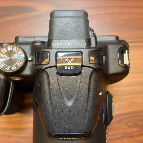 Nikon Compact Digital Camera Coolpix P520 2731
