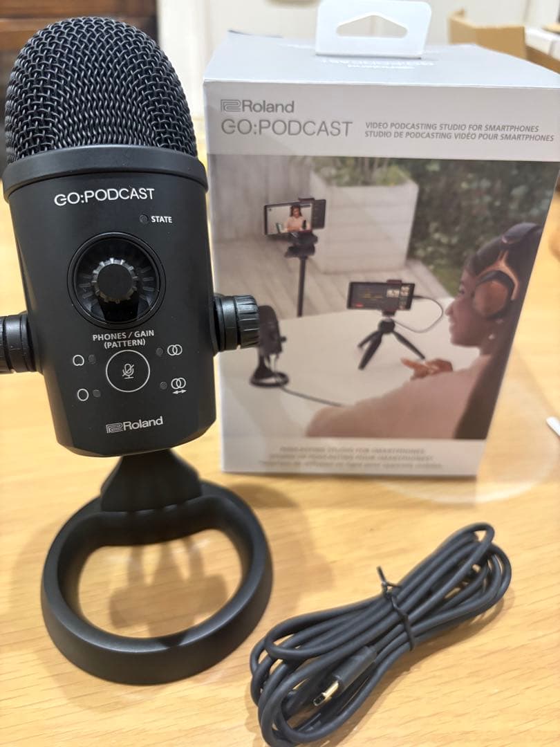 Roland Condenser Microphone Go:Podcast