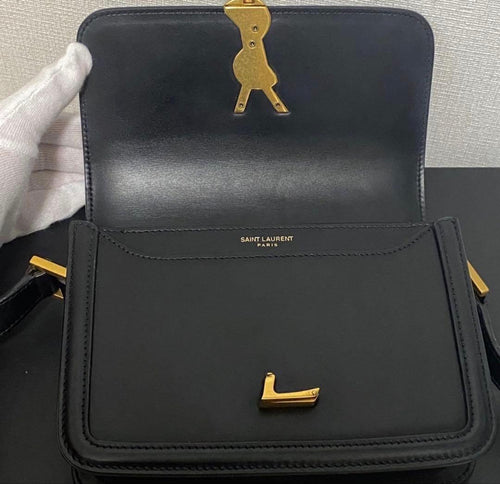 Yves Saint Laurent Shoulder Bag R*U