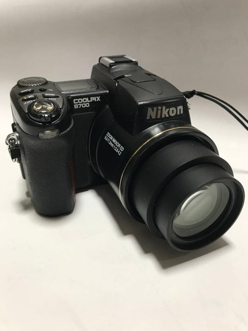 Nikon Compact Digital Camera Coolpix 8700