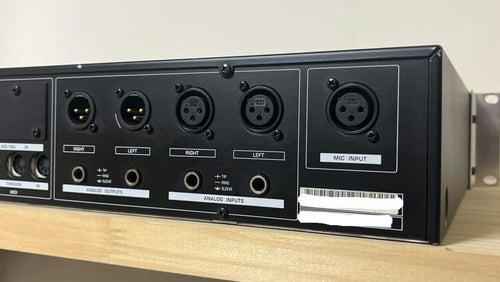 Behringer Equalizer Dsp8024