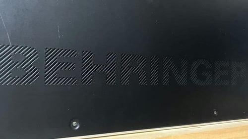 Behringer Equalizer Dsp8024